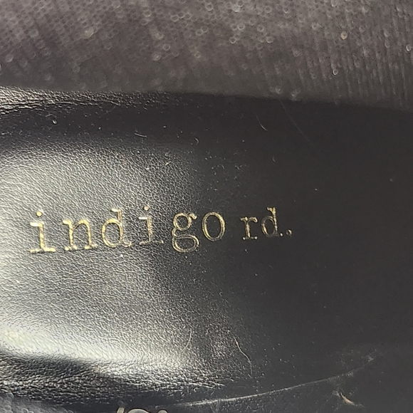 INDIGO ROAD Women's Bootie Size 8 Black Silver Floral Embroidered Shoe - Picture 11 of 12